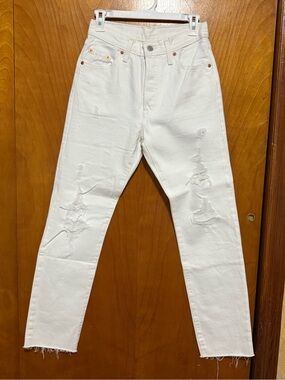 Levi's White Slim Straight Distressed Women’s Jeans